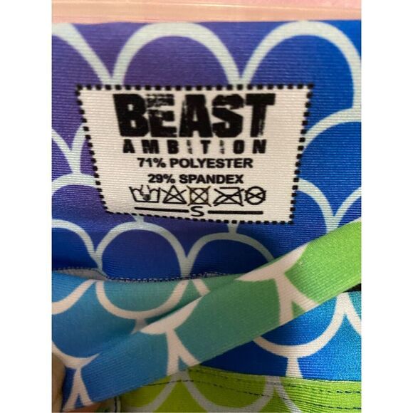Beast ambition, mermaid, green, and blue Capri CrossFit leggings size￼ small - Picture 5 of 5
